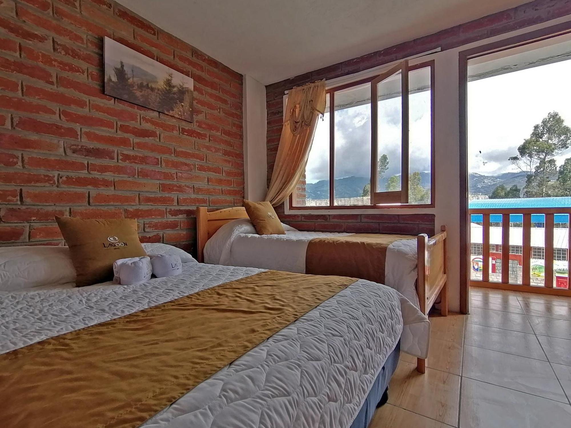 Lagoon Hotel Chugchilán Eksteriør billede