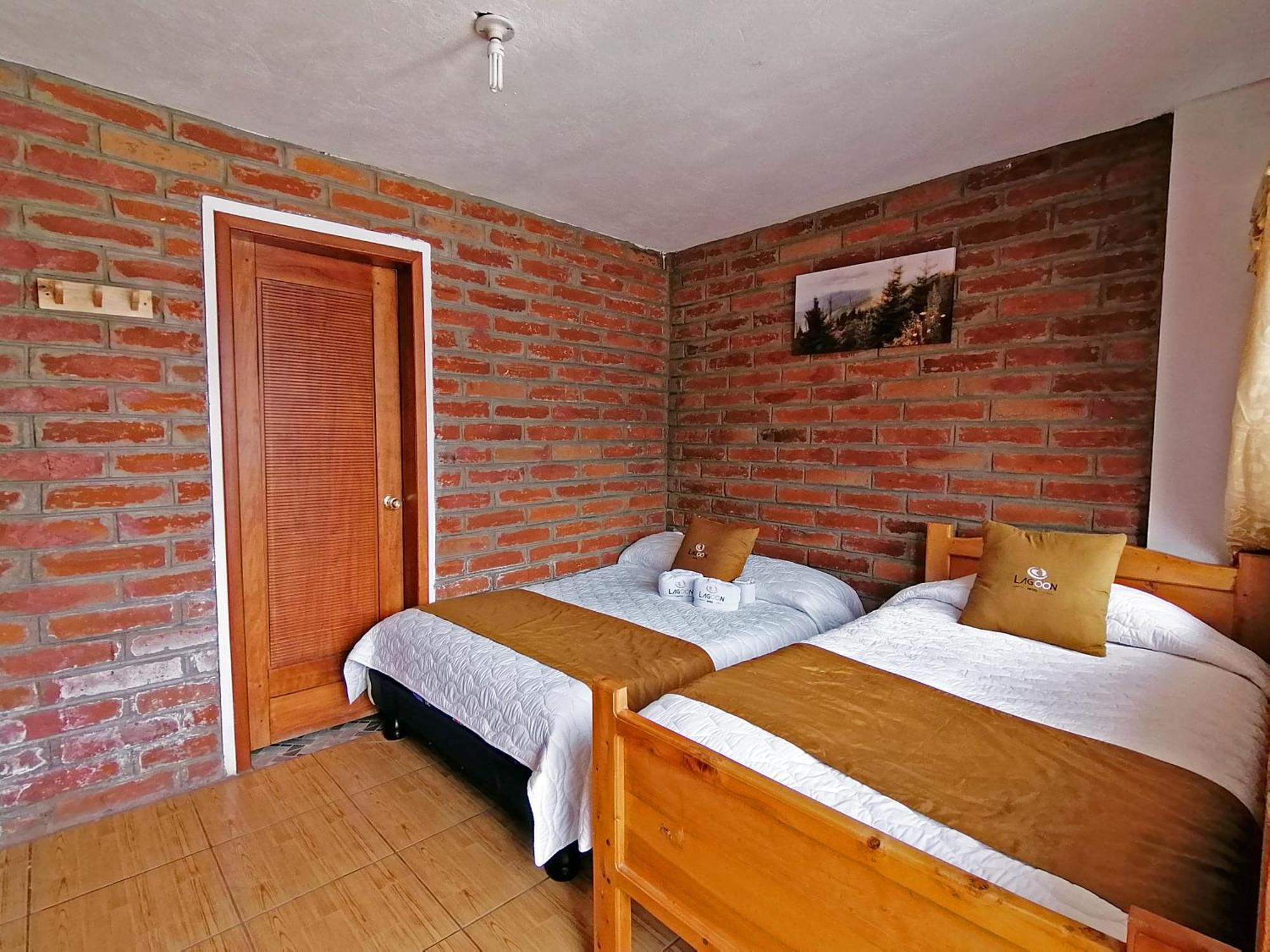 Lagoon Hotel Chugchilán Eksteriør billede