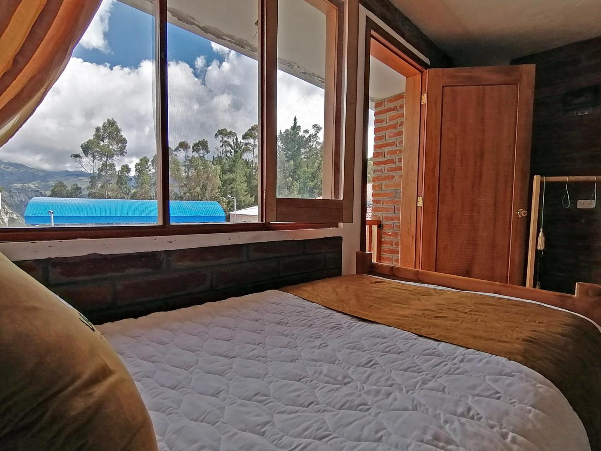 Lagoon Hotel Chugchilán Eksteriør billede