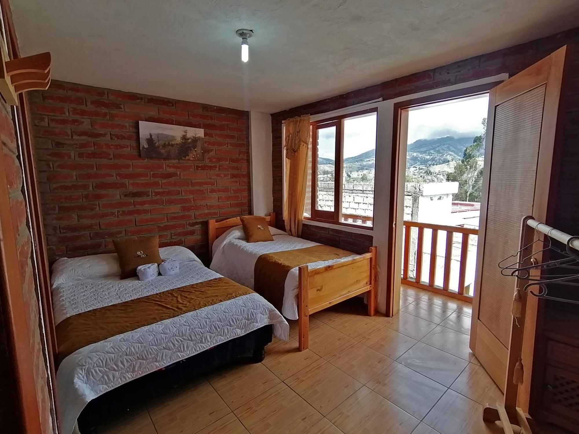Lagoon Hotel Chugchilán Eksteriør billede